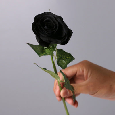 rose noir artificielle 