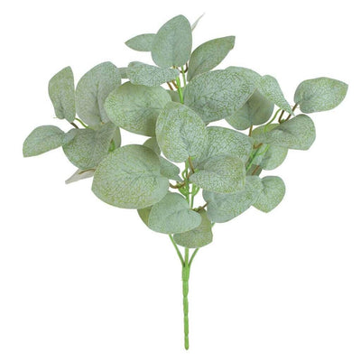 Cette image montre de l'eucalyptus artificiel de couleur verte