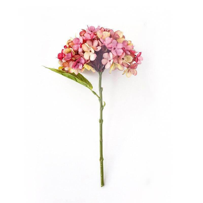 Cette image montre un bouquet d'hortensia artificiel rose