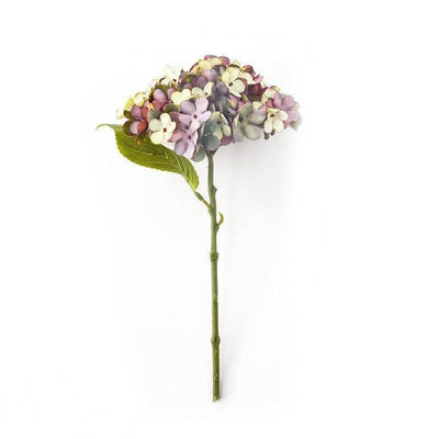 Cette image montre un bouquet d'hortensia artificiel violette