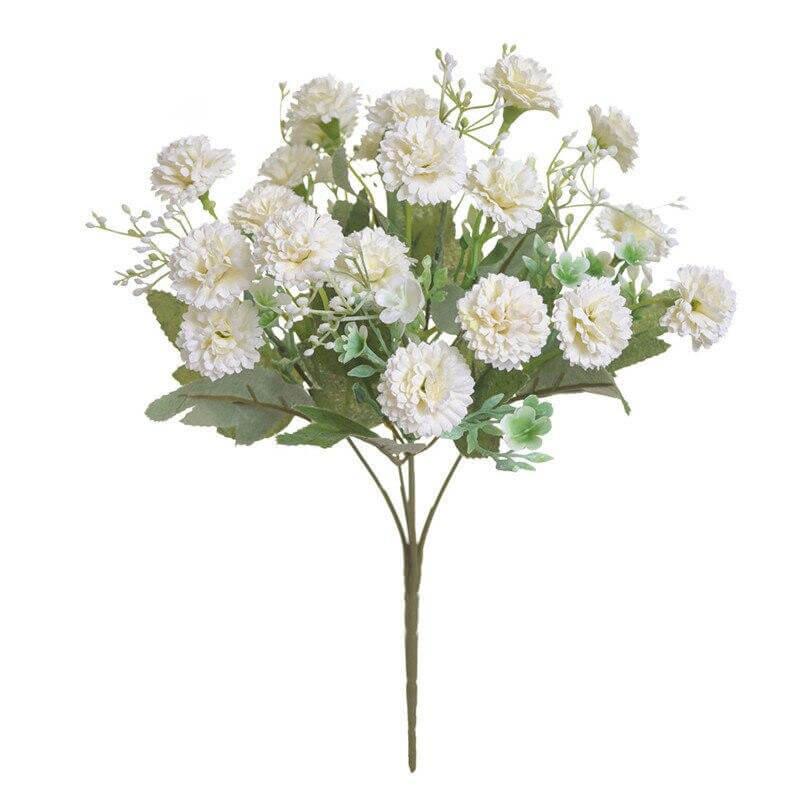 Cette image montre un bouquet d'oeillets artificiels de couleur blancs