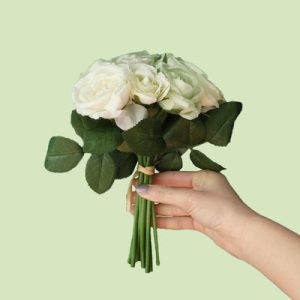 Bouquet de 9 roses artificielles blanches-vertes