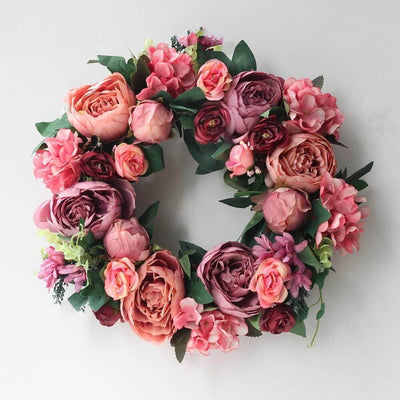Couronne de pivoines artificielles roses et violettes